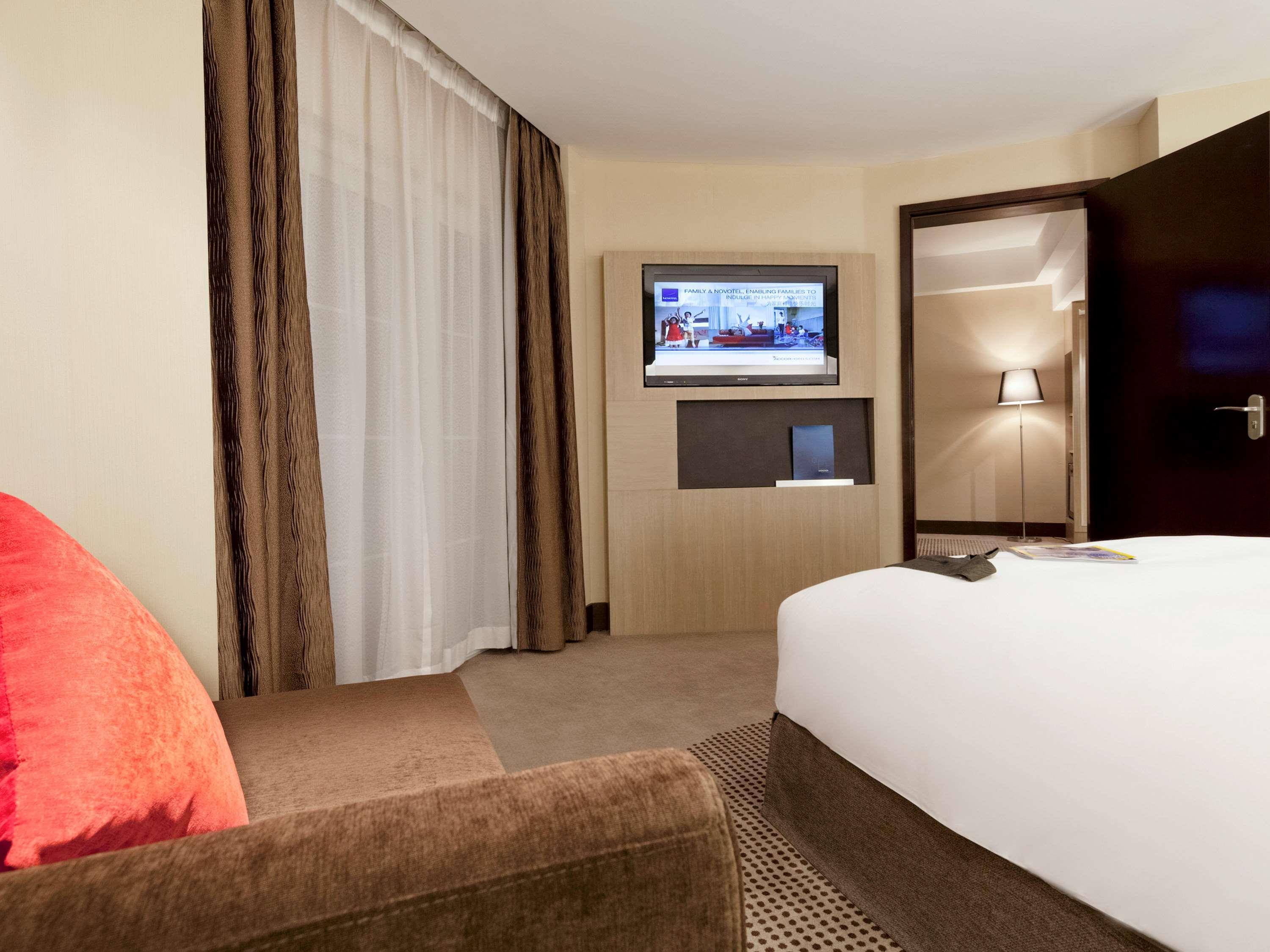 Shenzhen Novotel Watergate Exterior photo